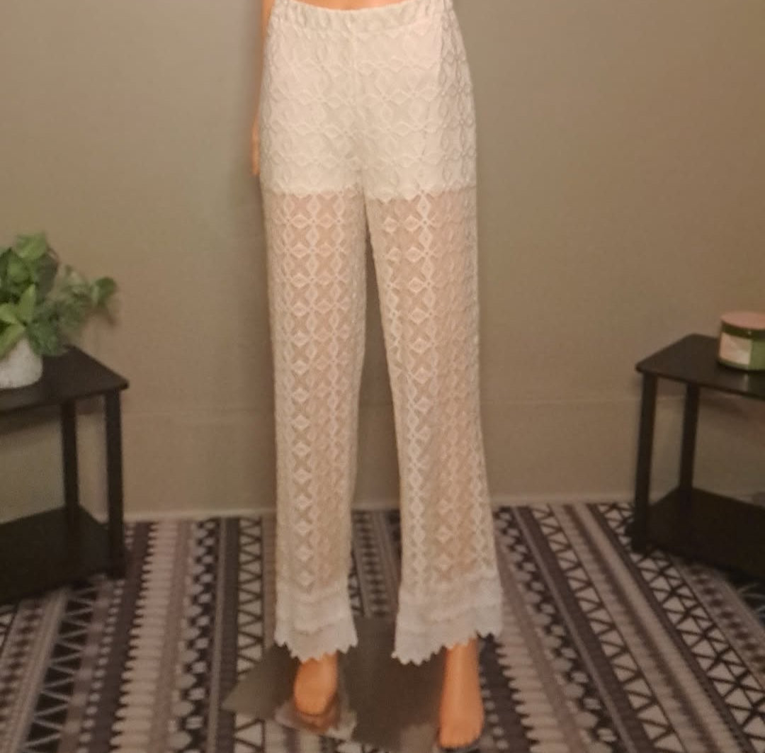 L 11/13 White Hot Lace Pants